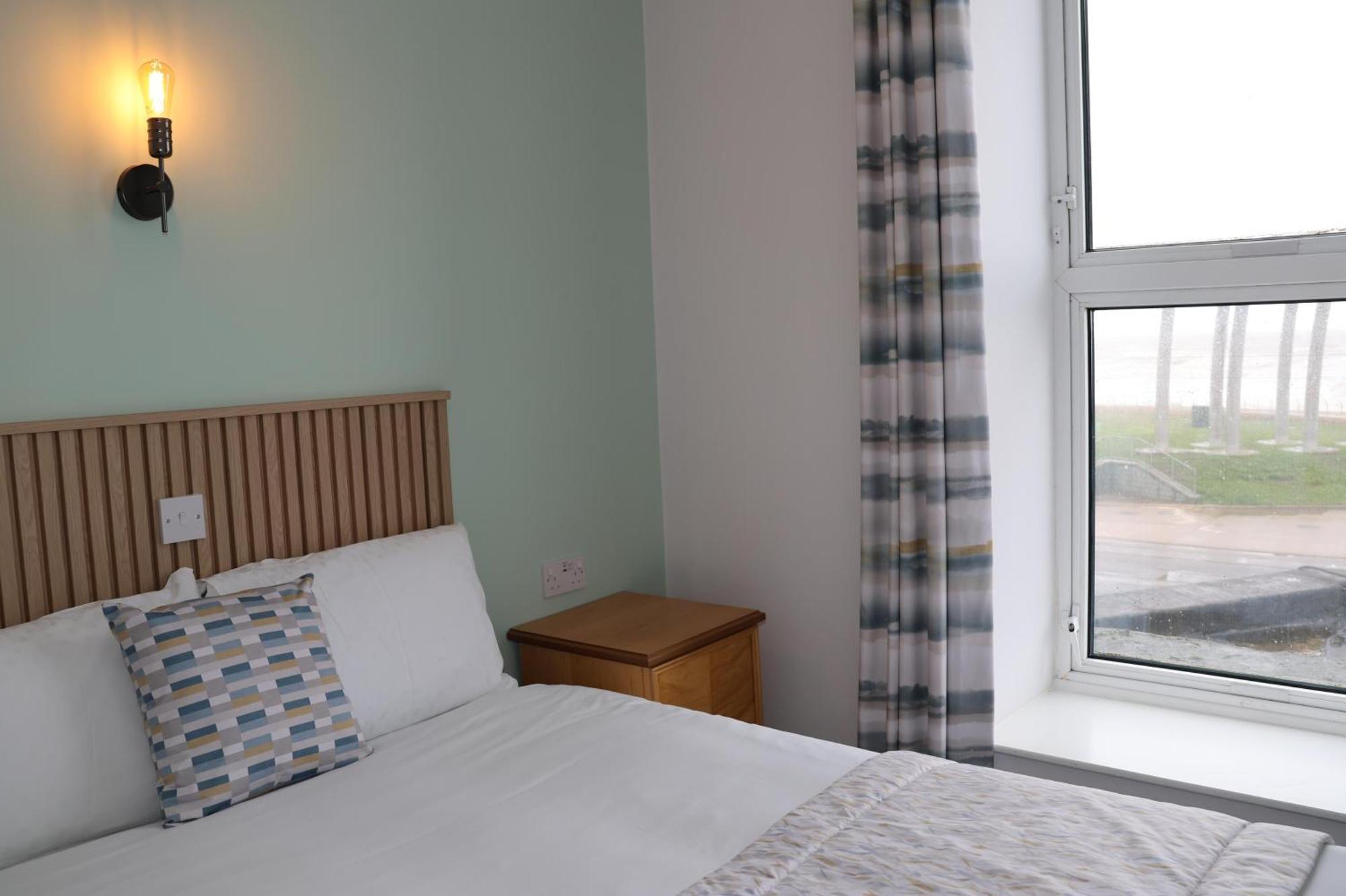 Craig-y-don 3* Blackpool